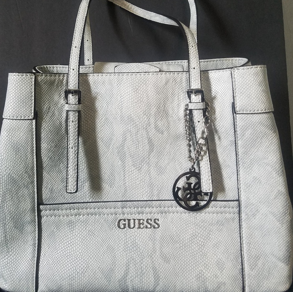 Gray and white snake print guess bag